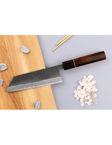 Yuzo Black Nashiji 16,5 cm japansk håndlaget bunka-kniv