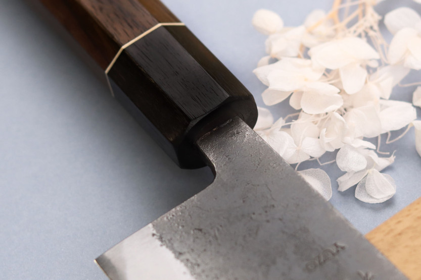 nakiri kniv 16,5cm Japonais artisanal Yuzo Black Nashiji