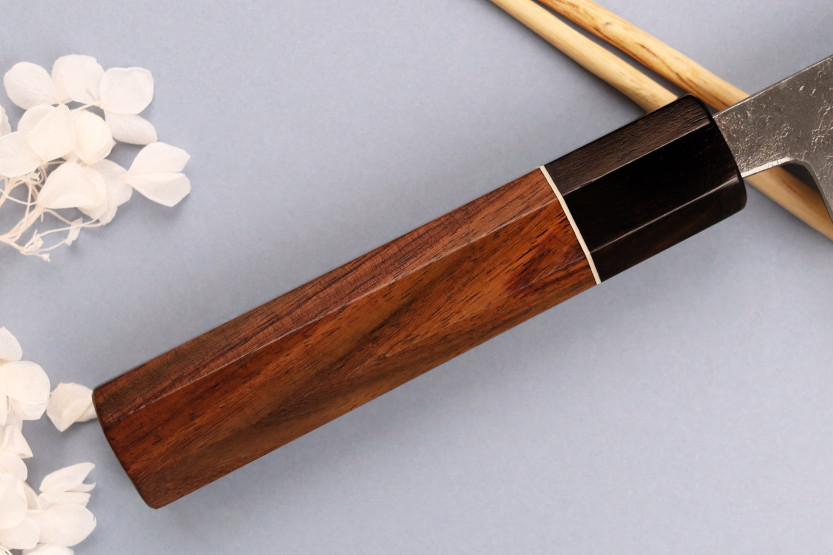 Kiritsuke-kniv 18 cm japansk håndverkskniv Yuzo Black Nashiji
