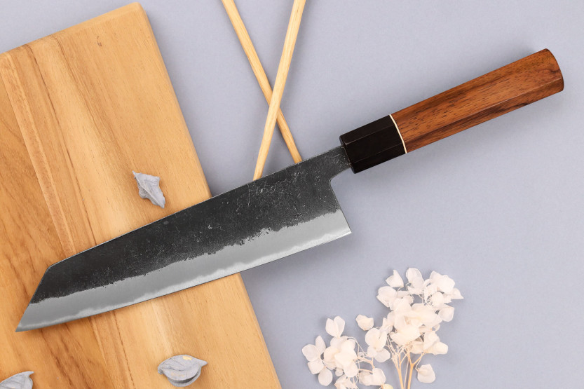 Coltello kiritsuke 21cm giapponese artigianale Yuzo Black Nashiji