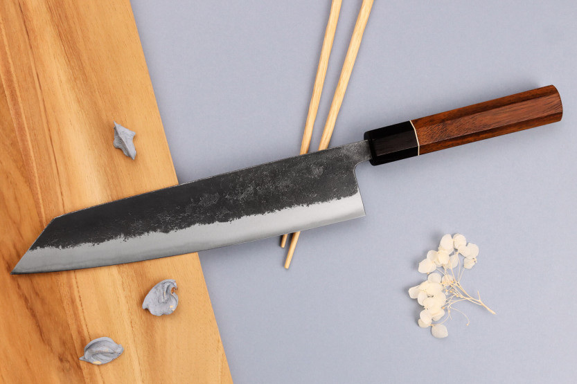 Kiritsuke mes 24cm Japans ambachtelijk Yuzo Black Nashiji