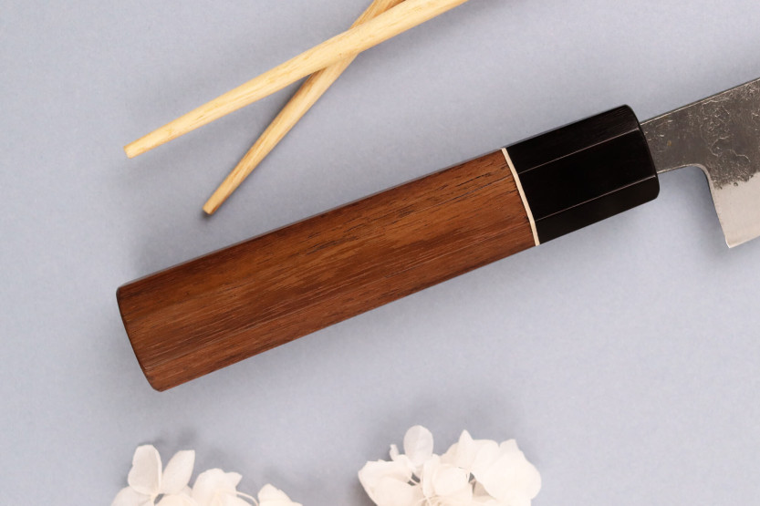 Coltello kiritsuke 15cm giapponese artigianale Yuzo Black Nashiji