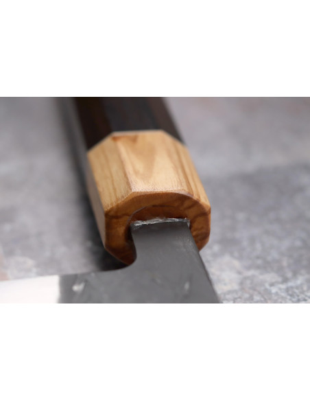 Yuzo Black SLD ebenholts och olivträ 16,5 cm japansk handgjord nakirikniv