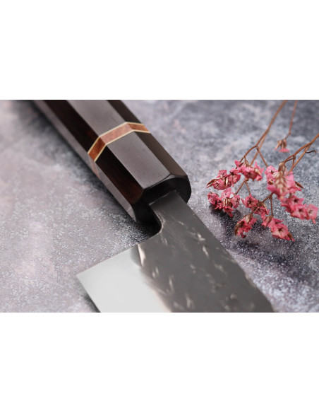 Faca de chef japonesa Yuzo Black SLD de 24 cm, feita à mão em ébano e madeira de marmelo