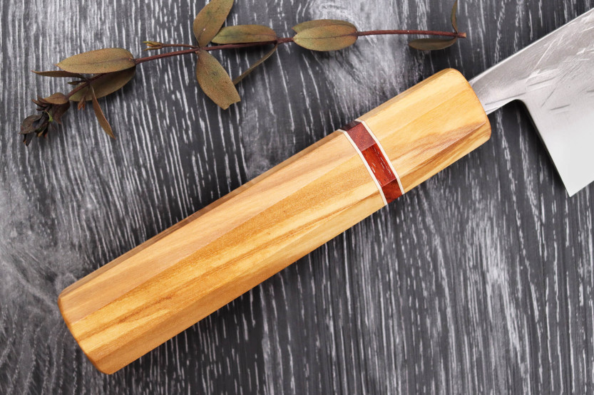 Coltello da cuoco Yuzo SLD 21cm oliva e sequoia fatto a mano in Giappone