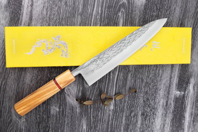21 cm Yuzo SLD oliven og sequoia japansk kokkekniv