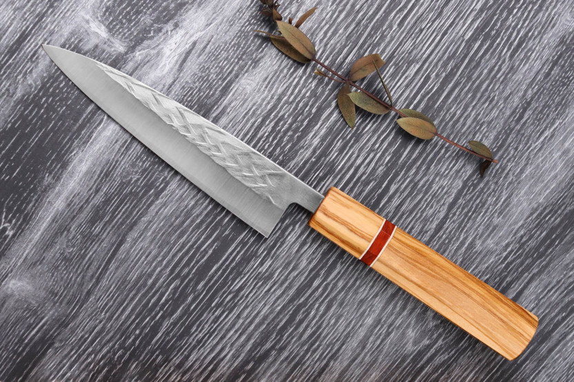 13,5 cm Yuzo SLD oliv och sekvoja japansk hantverkskniv Universalkniv