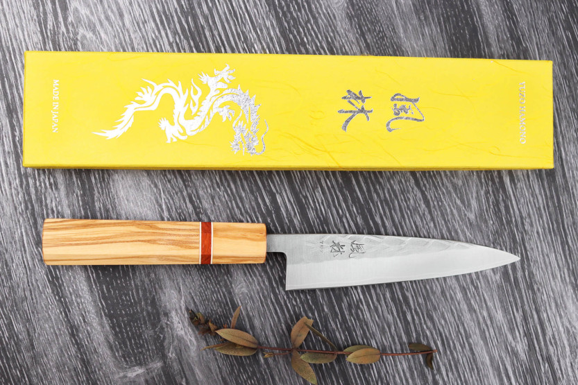 13,5cm Yuzo SLD oliivi- ja mammuttipuu Universal veitsi, käsintehty Japanissa.