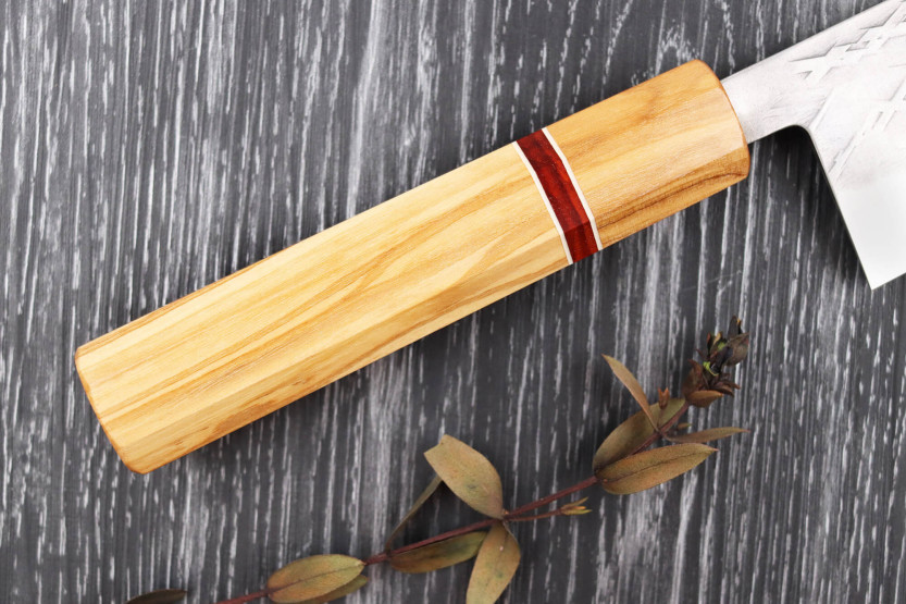 Yuzo SLD 16,5cm olijf en sequoia japans santoku mes