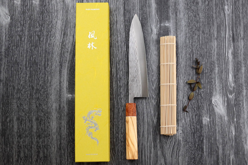 Yuzo SLD 21cm japansk handgjord kockkniv oliv- och kvindträ