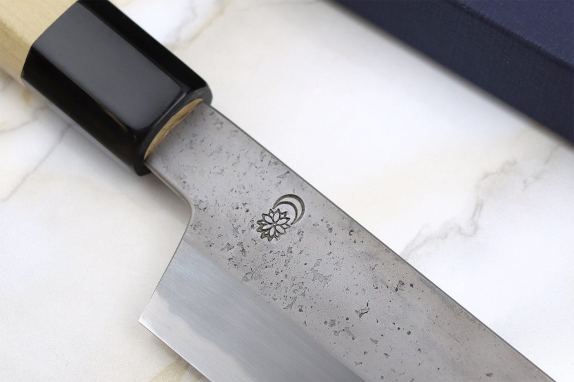 Colhedor de cerejas de 24 cm artesanal japonês Sakai Kikumori Kikuzuki Rin