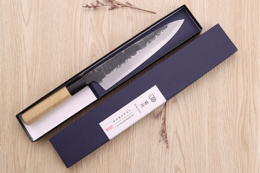Sakai Kikumori Kikuzuki Kuro 21cm cuchillo de cocinero tradicional japonés