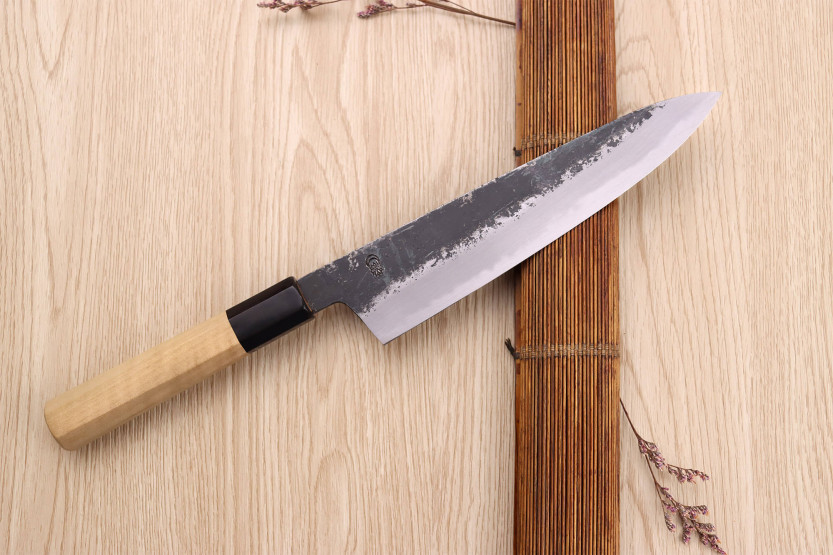 Sakai Kikumori Kikuzuki Kuro 21cm japansk handgjord kockkniv