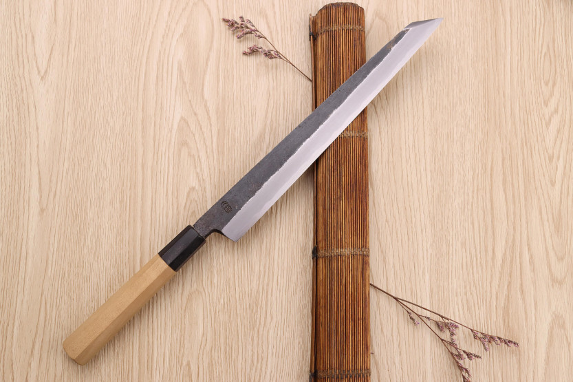 Yanagiba knife kiritsuke 27cm japonais artisanal Sakai Kikumori Kikuzuki Kuro