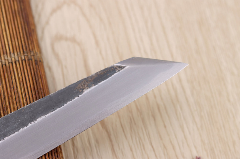 Coltello yanagiba kiritsuke 27cm japonais artisanal Sakai Kikumori Kikuzuki Kuro