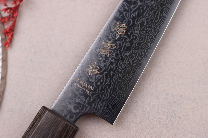 coltello universale raccoglitore di ciliegie giapponese Kanetsugu Zuiun Kiwami revêtement DLC 15cm