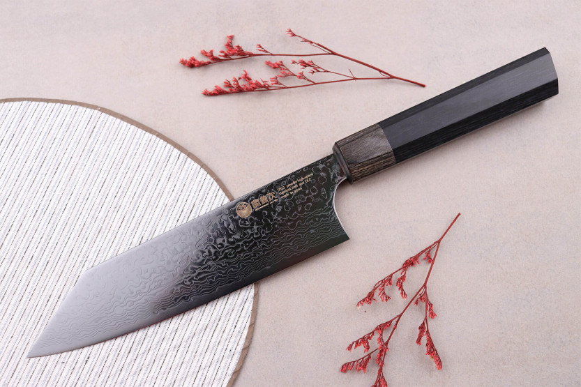 santoku veitsi kirsikka japanilainen Kanetsugu Zuiun Kiwami revêtement DLC 18cm