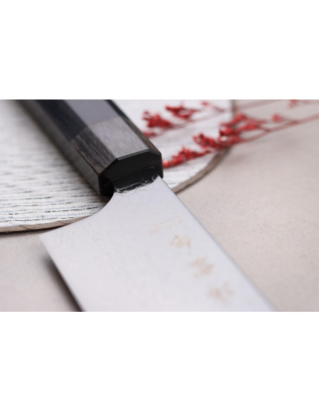 Kanetsugu Zuiun Kiwami japansk kiritsuke kokkekniv med DLC-belægning 21 cm