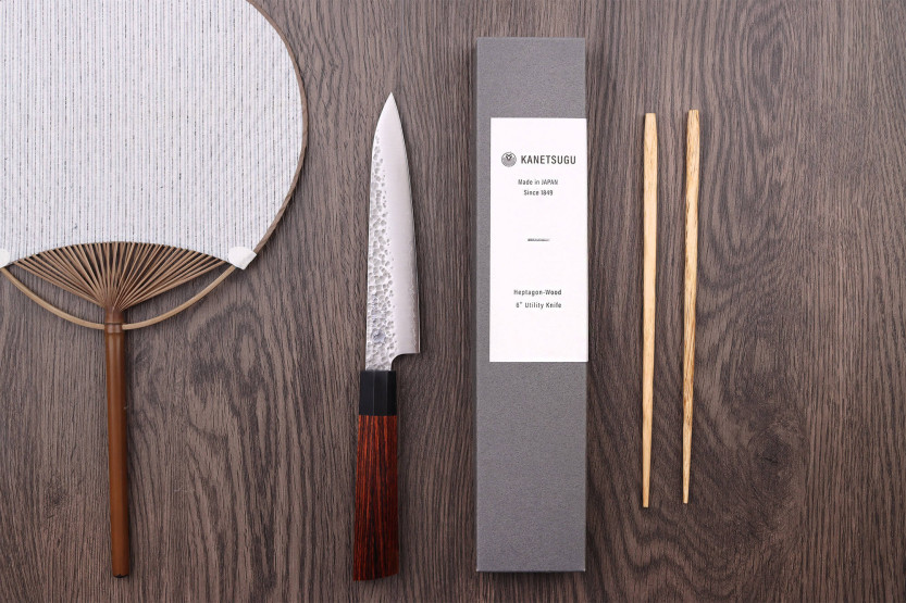 Kanetsugu Heptagon Uto hamret japansk universalkniv 15 cm