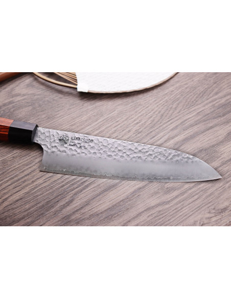 coltello santoku giapponese da 17 cm Kanetsugu Heptagon Uto martellato
