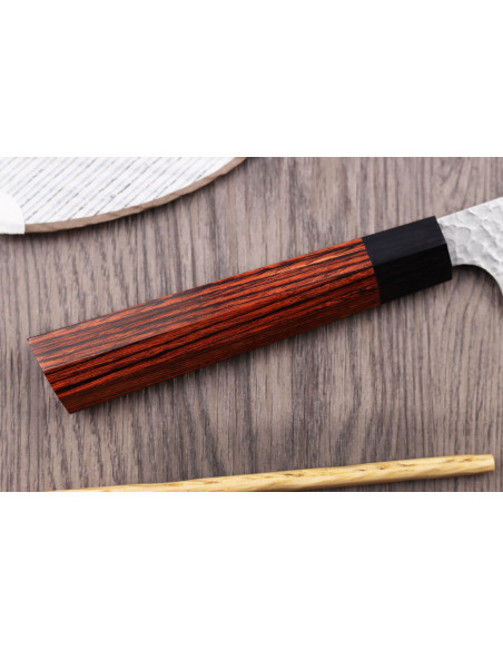Faca de chef japonesa martelada Kanetsugu Heptagon Uto de 20 cm