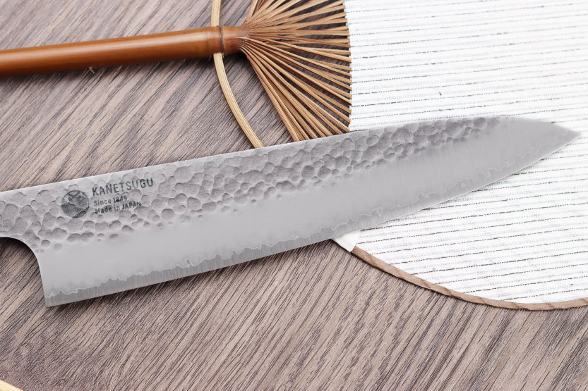 Japanisches Kochmesser Kanetsugu Heptagon Uto gehämmert 20cm