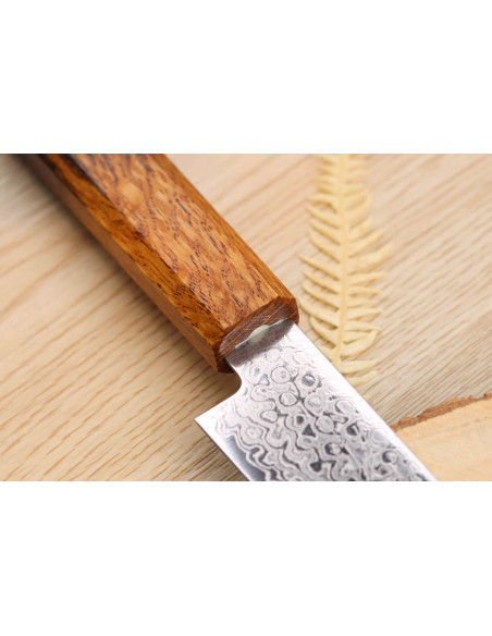 Yoshihiro Zad håndlaget japansk universalkniv 15 cm med damascenert blad