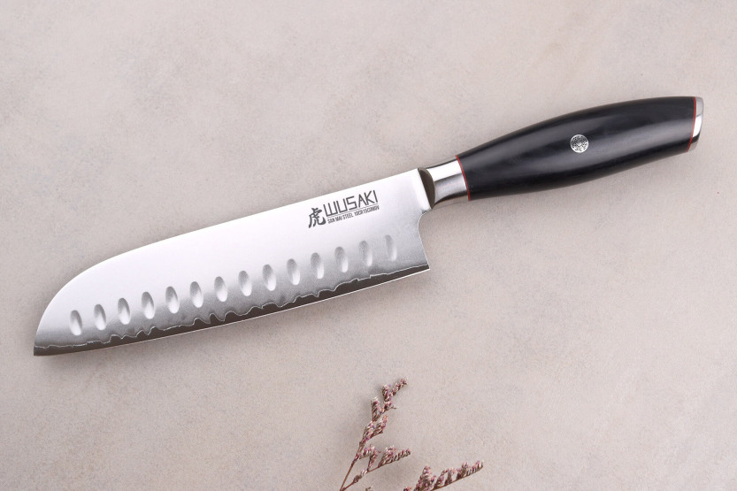 Santokukniv 18 cm Wusaki Fujiko Black 10CR