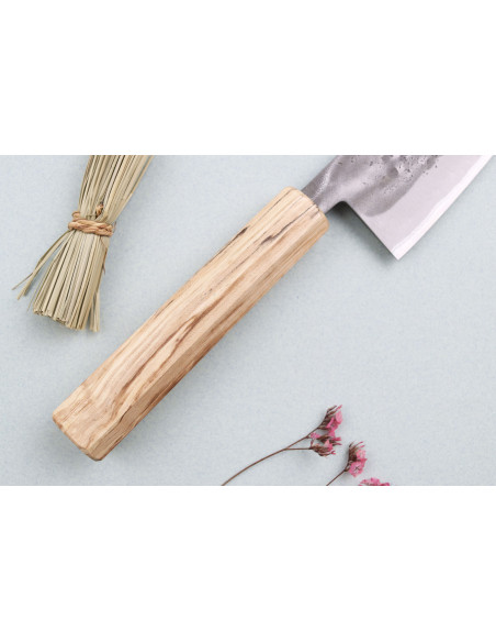 Wusaki Nakata Erable BS2 16,5 cm japansk santokukniv med lønnhåndtak håndlaget santokukniv