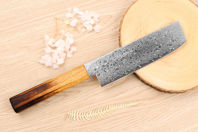 Faca faca nakiri japonesa Yoshihiro ZAD, feita à mão, com lâmina damascada de 16 cm