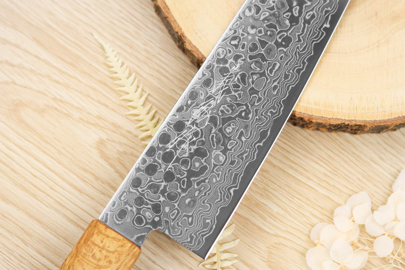 Handwerkliches japanisches Kochmesser Yoshihiro Zad Damastklinge 21cm