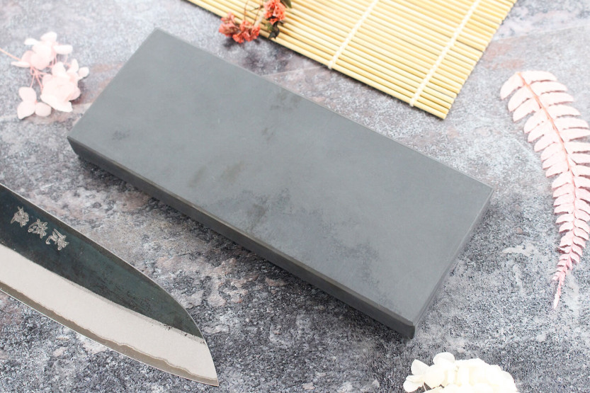 1Stone Black Shadow artisanal natural Sharpening stone 15x6cm grit 12000/15000