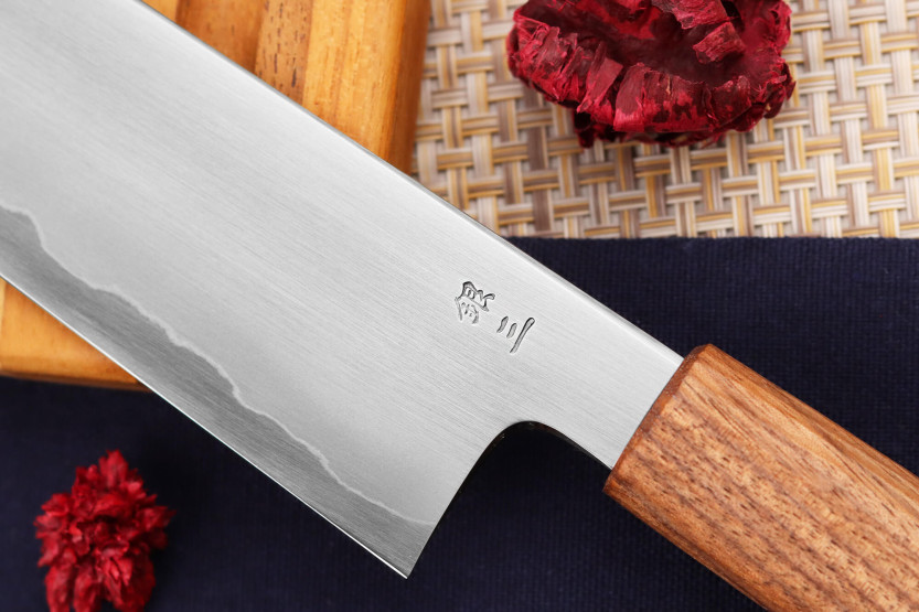 Cuchillo kiritsuke artesanal japonés Kagekiyo Tedukuri 24cm