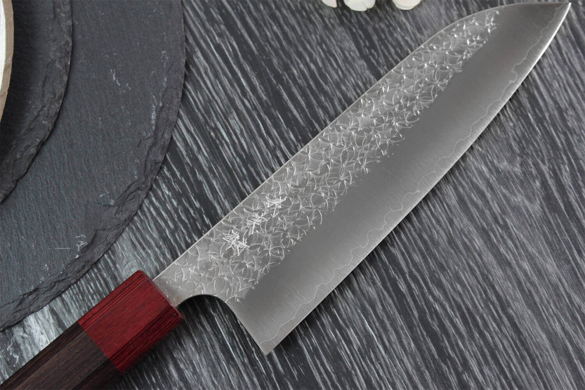 Yoshimi Kato SG2 Tsuchime 17cm Cuchillo santoku japonés hecho a mano