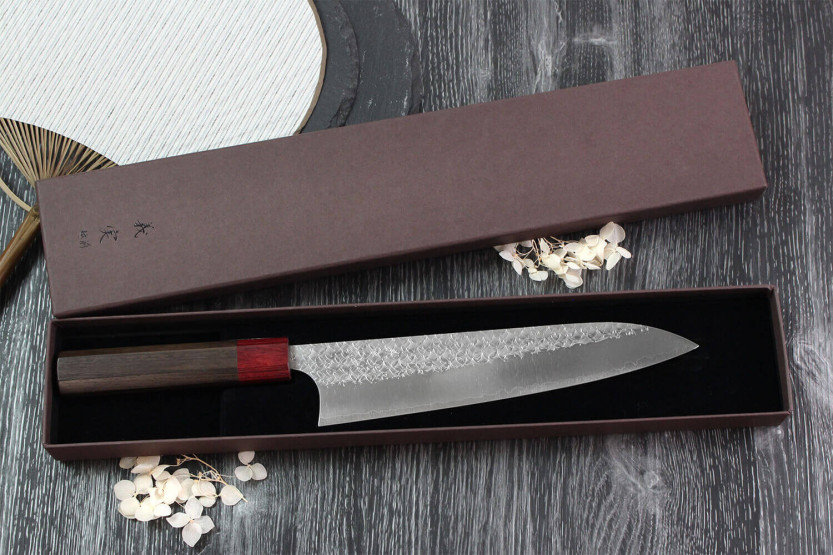 Yoshimi Kato SG2 Tsuchime 21cm handgjord japansk kockkniv