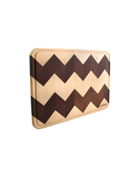 Wusaki skärbräda i FSC-certifierat värmebehandlat bokträ med ränna - 40 x 30 x 1,9 cm