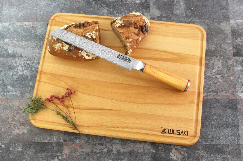Tagliere Wusaki in legno di faggio certificato FSC con grondaia - 40 x 30 x 1,9 cm