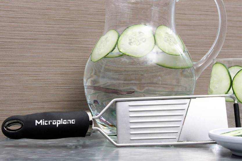 Microplane Gourmet gavesett 2 rivjern + 1 beskyttelseshanske
