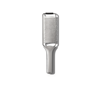 Escofina mediana de acero inoxidable OXO Steel con funda protectora