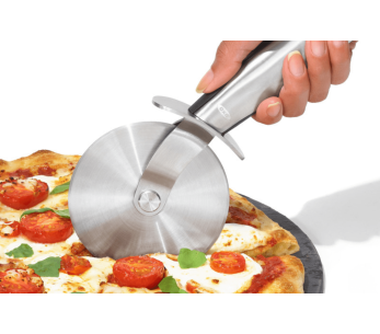 OXO Steel Roda para pizza em aço inoxidável com 10 cm de diâmetro 2