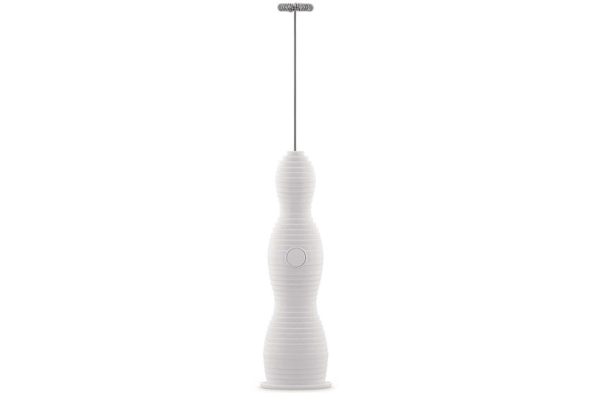 Alessi Pulcina elektrisk melkeskummer designet av Michele De Lucchi