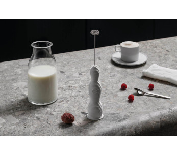 Alessi Pulcina elektrisk mjölkskummare designad av Michele De Lucchi 2