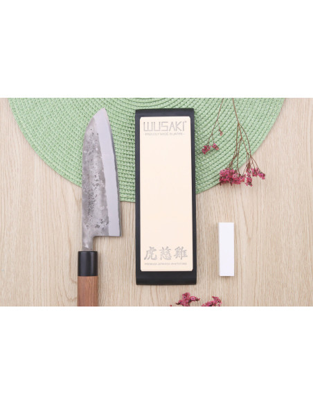 Japansk dobbeltsidig keramisk slipestein 3000/8000 Wusaki by Suehiro