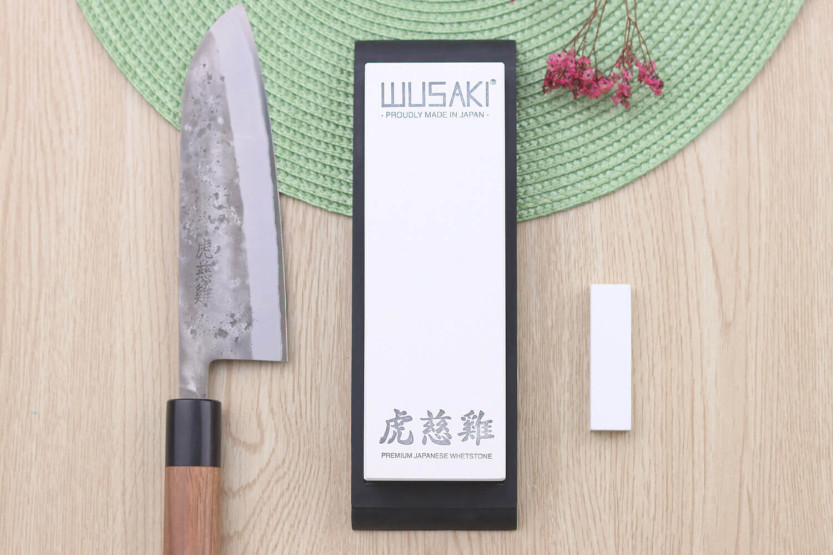 Pietra per affilare giapponese bifacciale in ceramica 240/1000 Wusaki di Suehiro