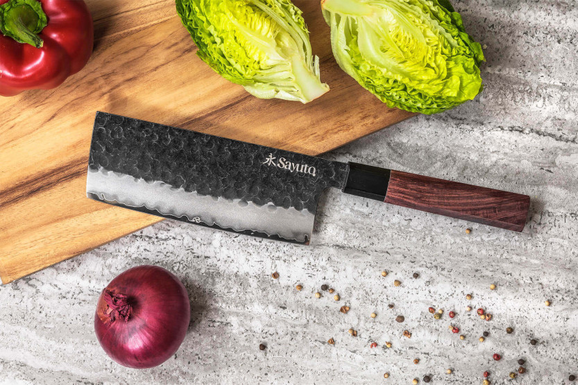 nakiri-kniv Sayuto Séquoia San Mai martelé 17cm