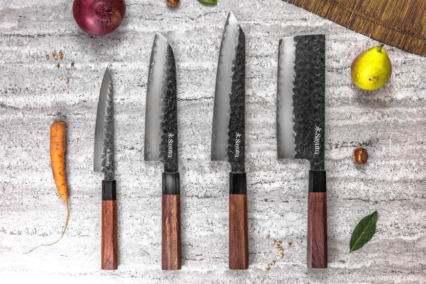 Sayuto Sequoia San Mai vasaroitu santokuveitsi 18cm