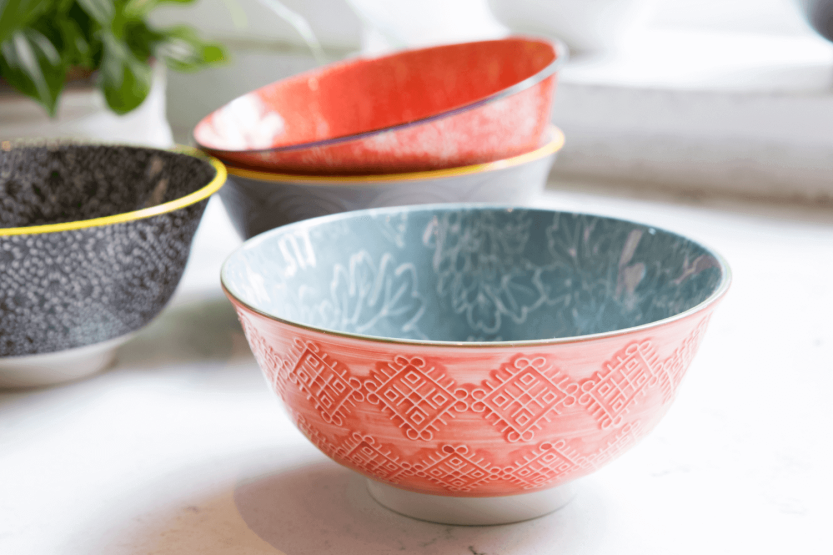 Schüssel aus glasiertem Steinzeug Kitchen Craft mit grauem und rotem Blumenmuster