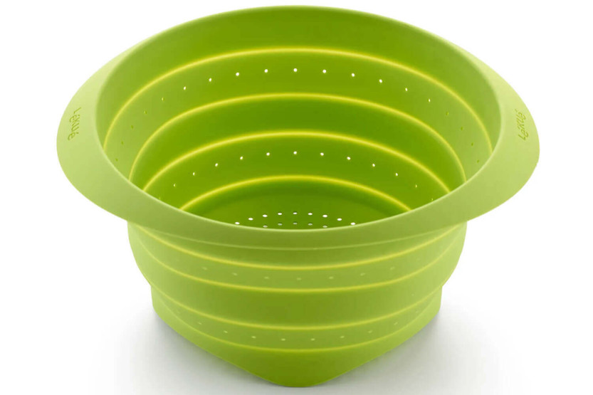 Lékué retractable strainer ø23cm in Platinum silicone - Red or green