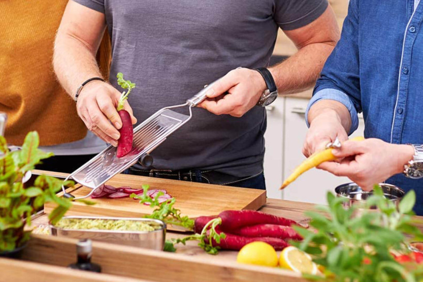 Rösle Supercut Kitchen mandolin in 18/10 stainless steel with pusher