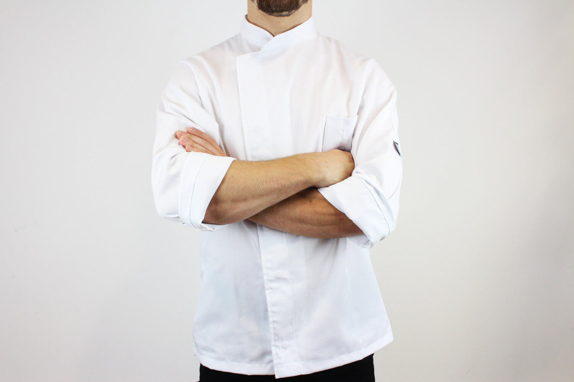 Egochef Halvat Air Plus valkoinen polyesteristä ja puuvillasta valmistettu pitkähihainen unisex-keittiötakki.